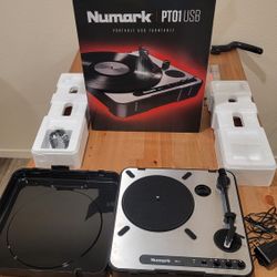 Numark PT01USB - Vinyl Player