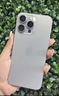 iPhone 15 Pro Max Unlocked (Like New)