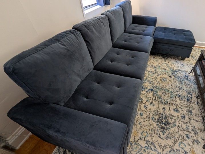 Sectional Couch With Storage