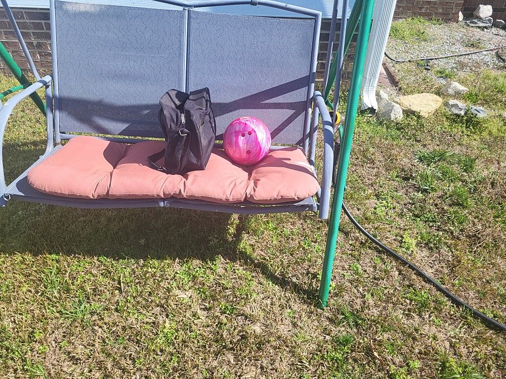 EF61420 USBC Bowling Ball