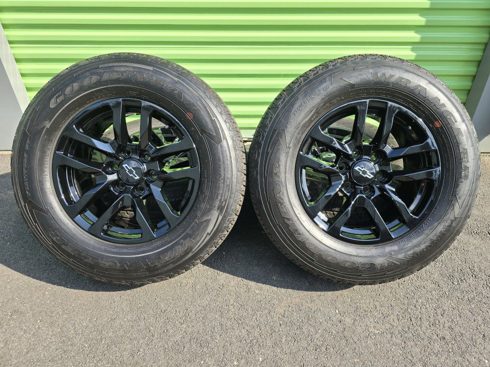 Black 18" Chevy GMC Sierra Silverado Wheels