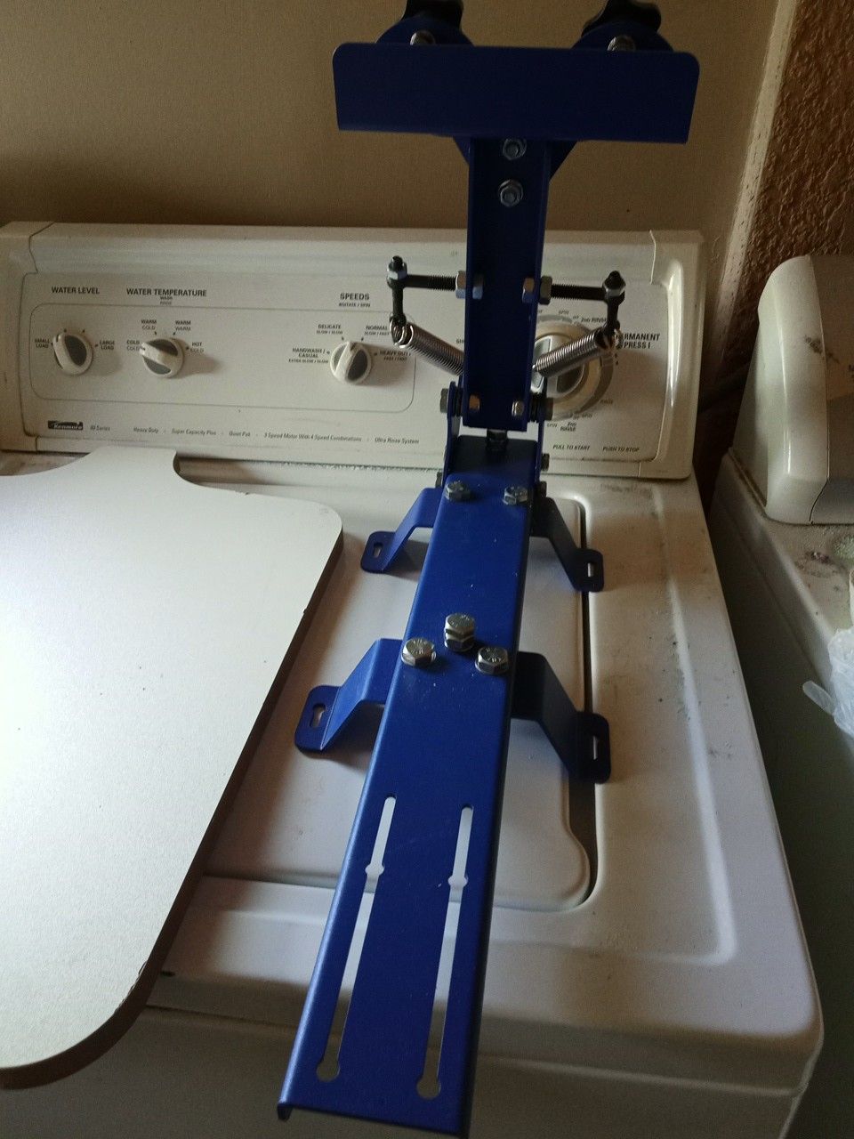 Screen printing stand and board