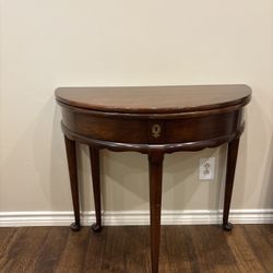 Statton Old Towns Cherry Flip Top Hall Topper Table 