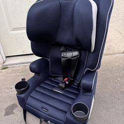 Safety car seat 2025