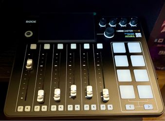 RØDE RØDECaster Pro II All-in-One Production Solution for Podcasting, Streaming, Music Production and Content Creation,Black