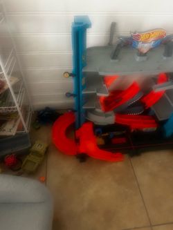 Hot wheels