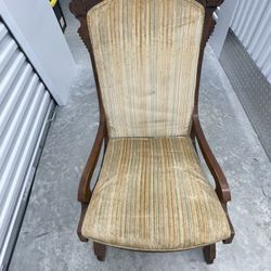 Rare Antique  Platform Rocker In Excellent Condition 