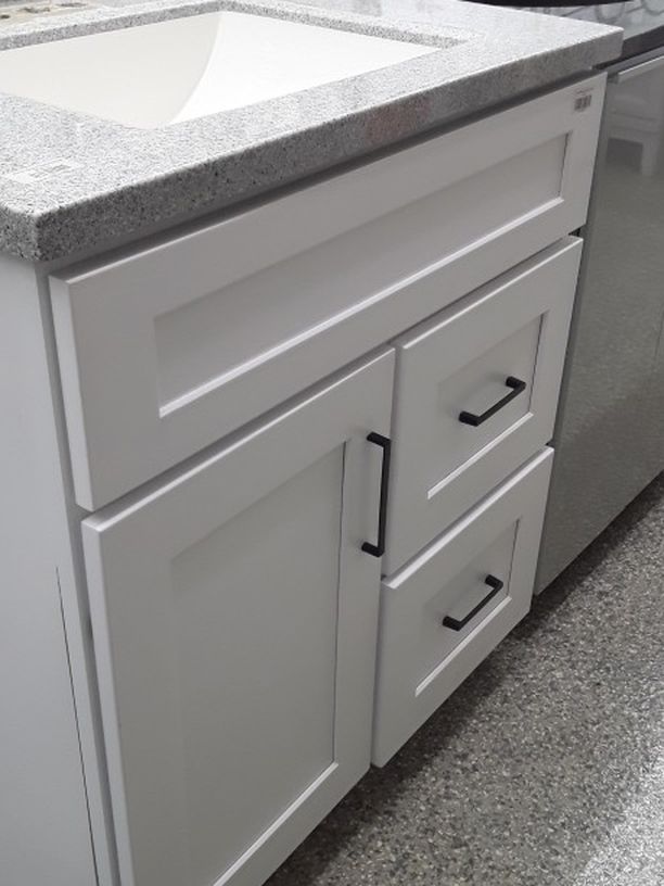 24 Inches White Bathroom vanity