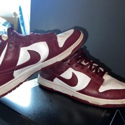 Red Nike Dunks 
