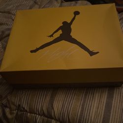 Jordan 4 Lighting Yellow