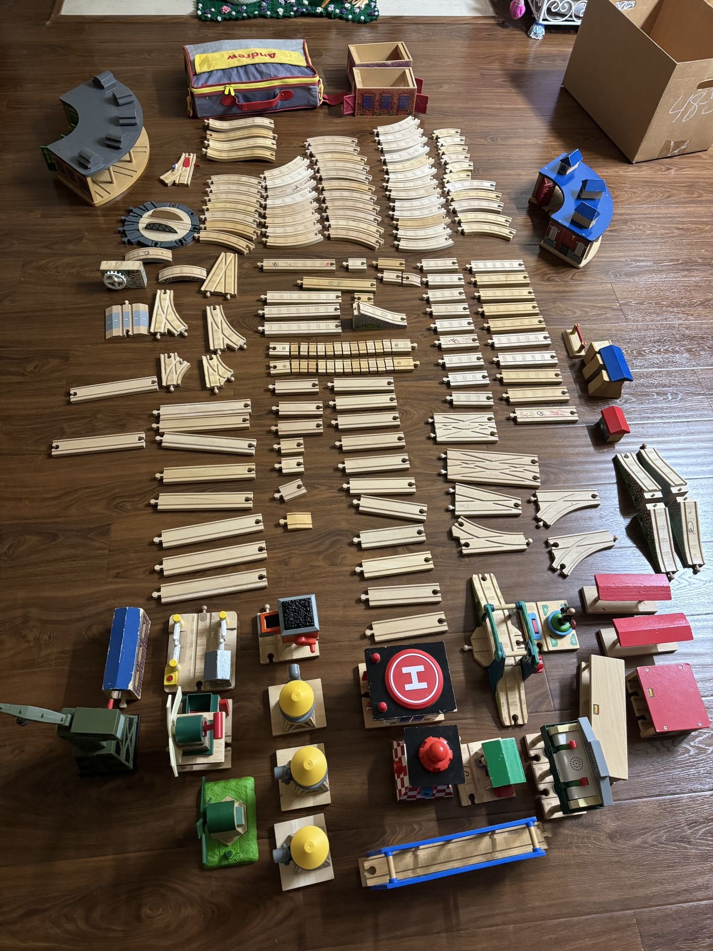 Assorted Thomas and Friends wooden railway pieces