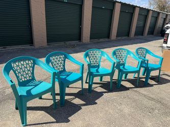 5 Hard Plastic Chairs