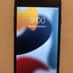 Apple iPhone 7 32GB Unlocked For Any Carrier Like New!