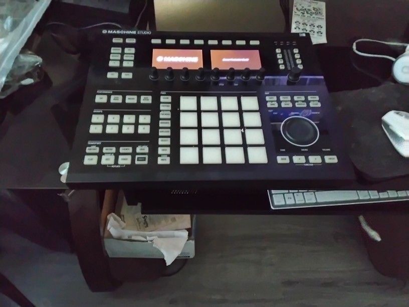 Machine Studio With Box