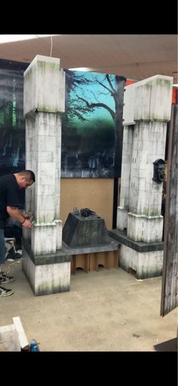 Spirit Halloween 2023 ISE  cemetery mausoleum