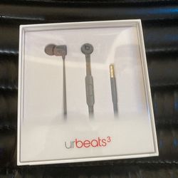 Dr. dre beats    authentic... brand new in box and sealed u
