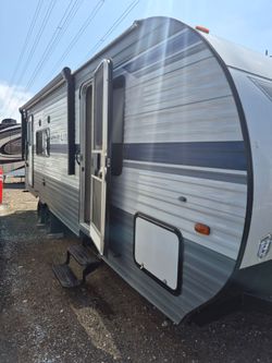 2021 travel trailer 27 ft o e slide out