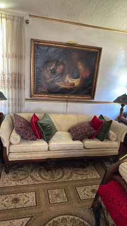 Classical antique couch white