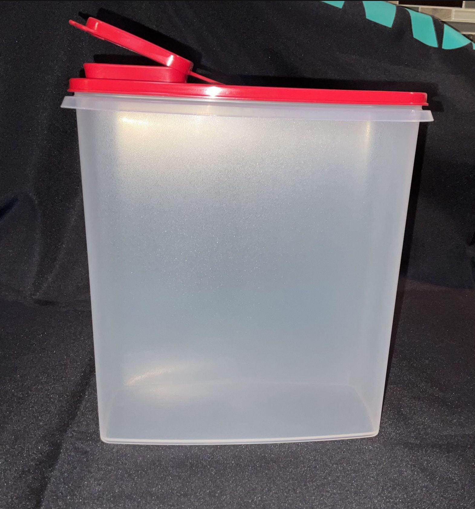 ✅ Brand New Tupperware Super Cereal Storer