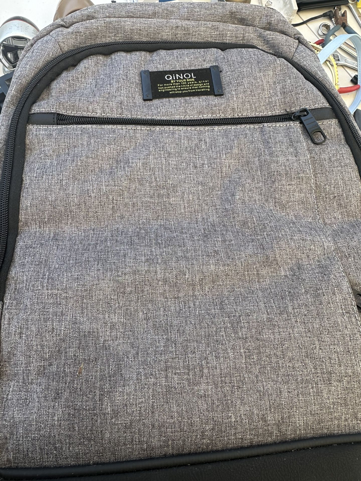 Qinol Backpack
