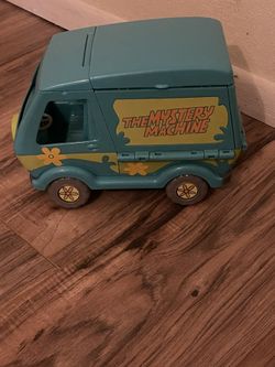 Scooby Doo Mystery Machine Van