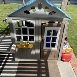 Kid Kraft playhouse