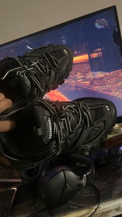 balenciagas tracke
