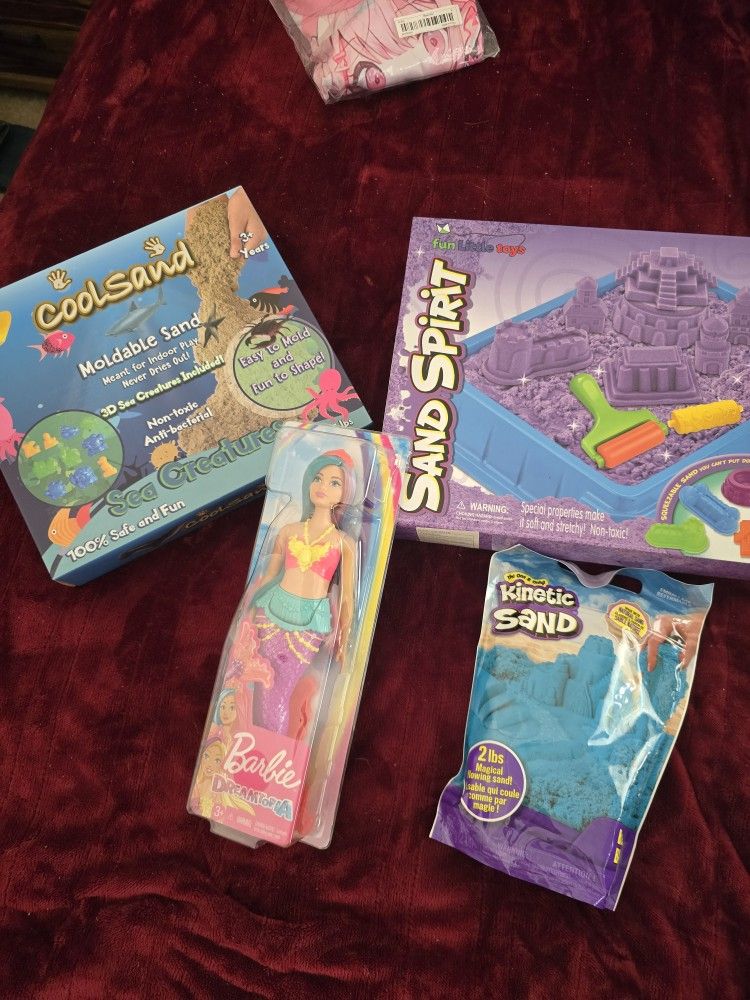 Barbie And Cool Sand Toy Lot