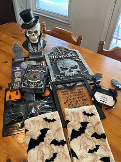 Halloween Decor Set