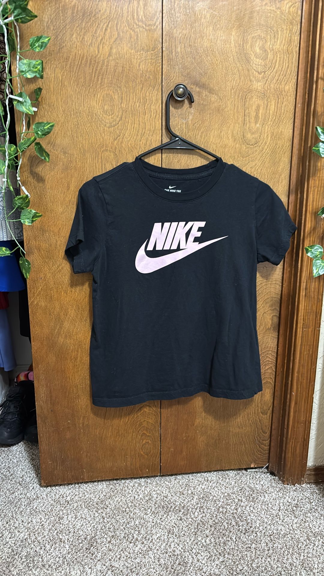 Kids Size Large Nike Shirt