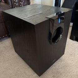 Onkyo 10inches Active Powered Subwoofer in Great Working Condition