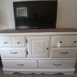 White Dresser