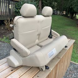 3rd Row Seat / 2002 Audi A6 Wagon