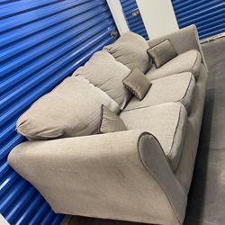 Comfortable Clean Couch (free delivery)
