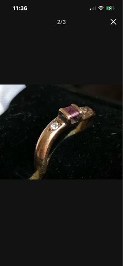 Excellent Condition 14K Gold 2 Small Diamonds 1 Ruby Guaranteed #7 Ring