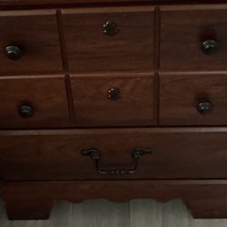 Queen Size Bedroom 5 Piece Set