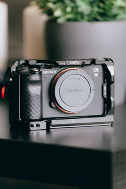 Sony a7C Full-Frame Camera + SmallRig Cage