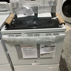 30” 4 Element Free Standing Electric Range