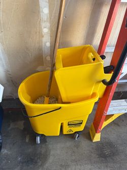 Mop and bucket