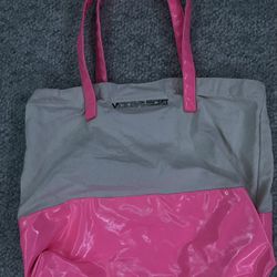 Victoria’s Secret Rewards Member (White & Pink) Bag