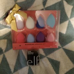 NEW Make Up Sponges