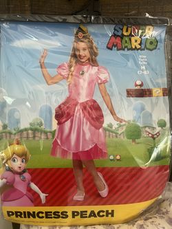 Princess Peach Halloween Costume