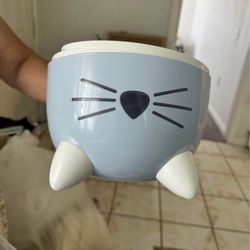 Cat Water Fountain 