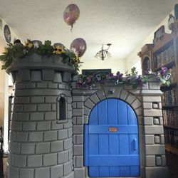 Little Tikes Playhouse Castle 