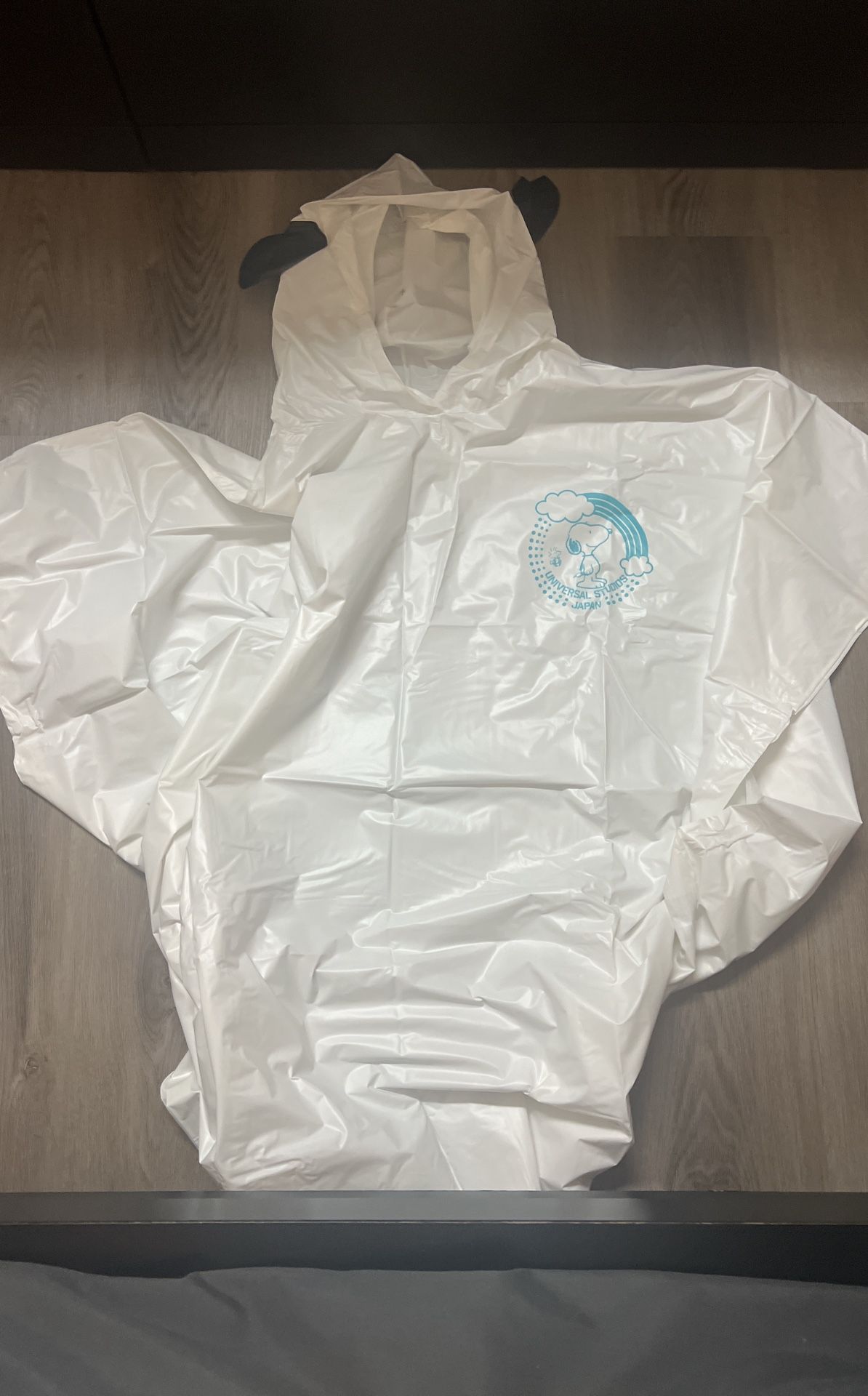 Universal Studios Japan Snoopy Poncho