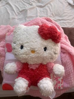 Hello Kitty Plush And Blanket