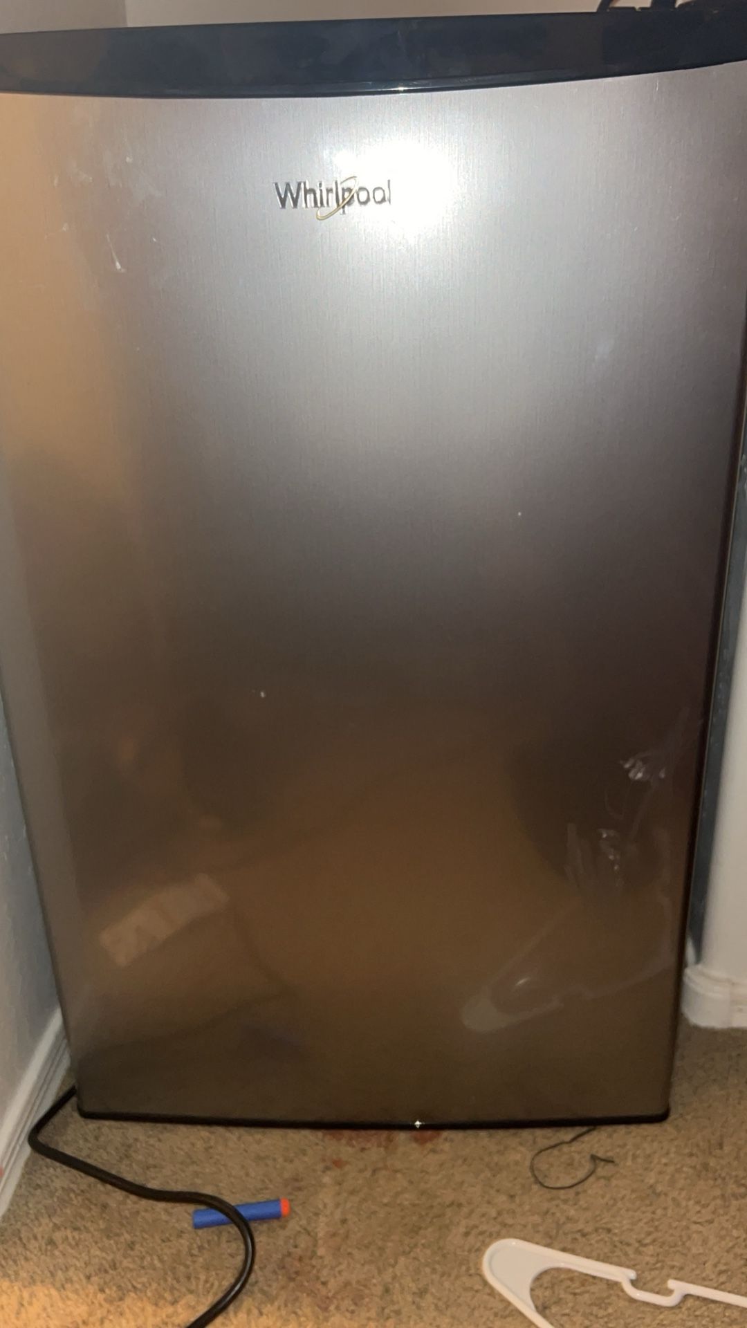 Whirlpool Mini fridge