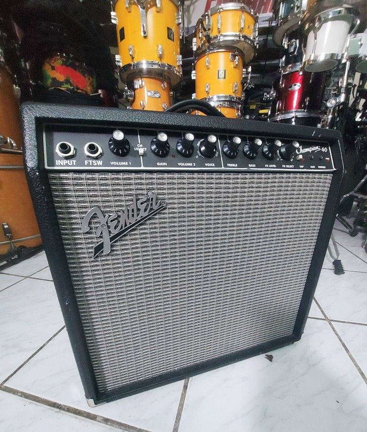 Fender Champ 40 Guitar Amp !!! $100 Or Best Offer !!
