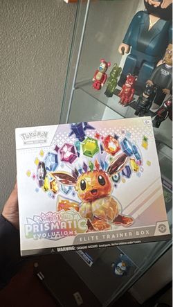 Pokemon Prismatic Elite Trainer Box