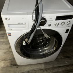 Front Load Washer with TrueBalance™ LG